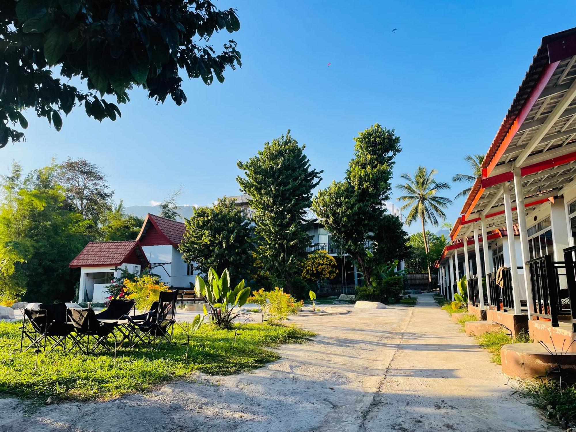 Jungle Paradise Vangvieng - Bungalows Vang Vieng Extérieur photo
