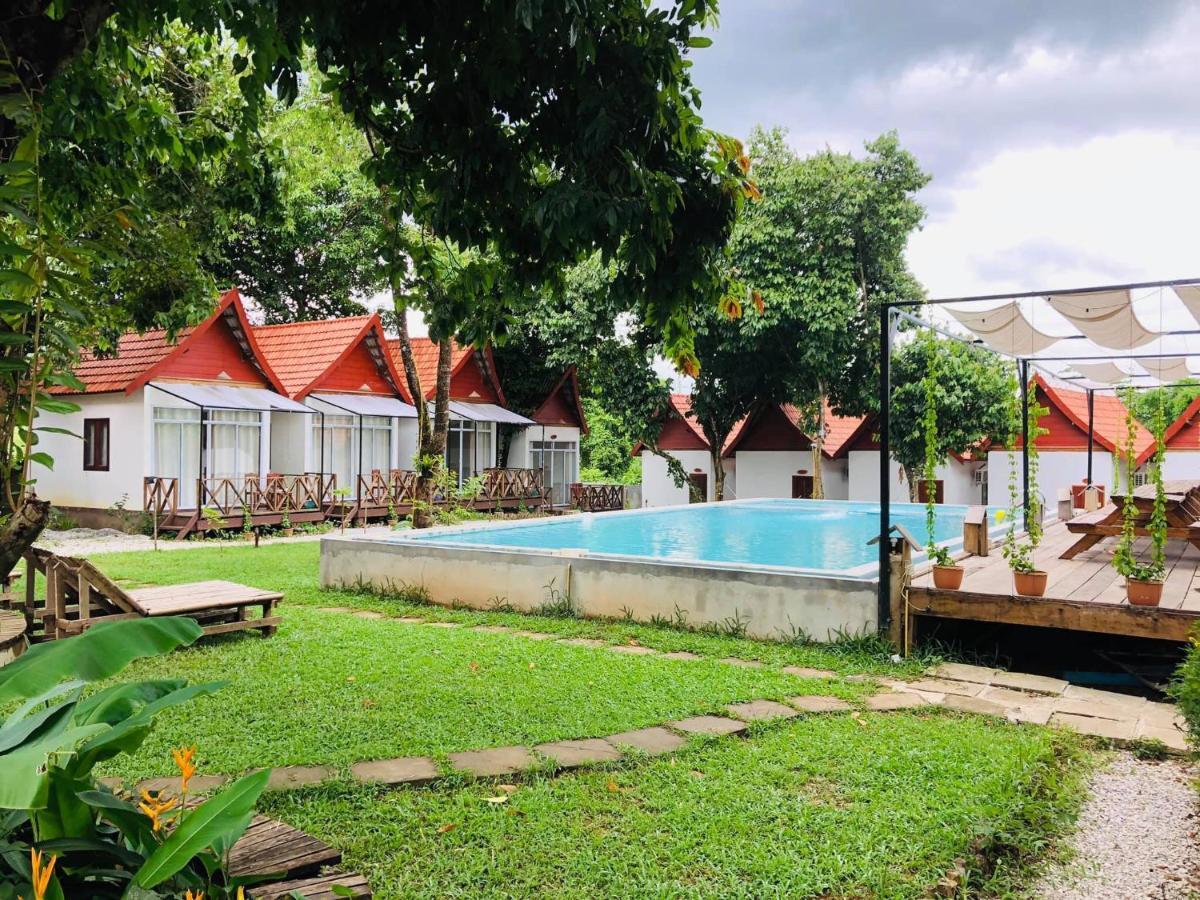 Jungle Paradise Vangvieng - Bungalows Vang Vieng Extérieur photo