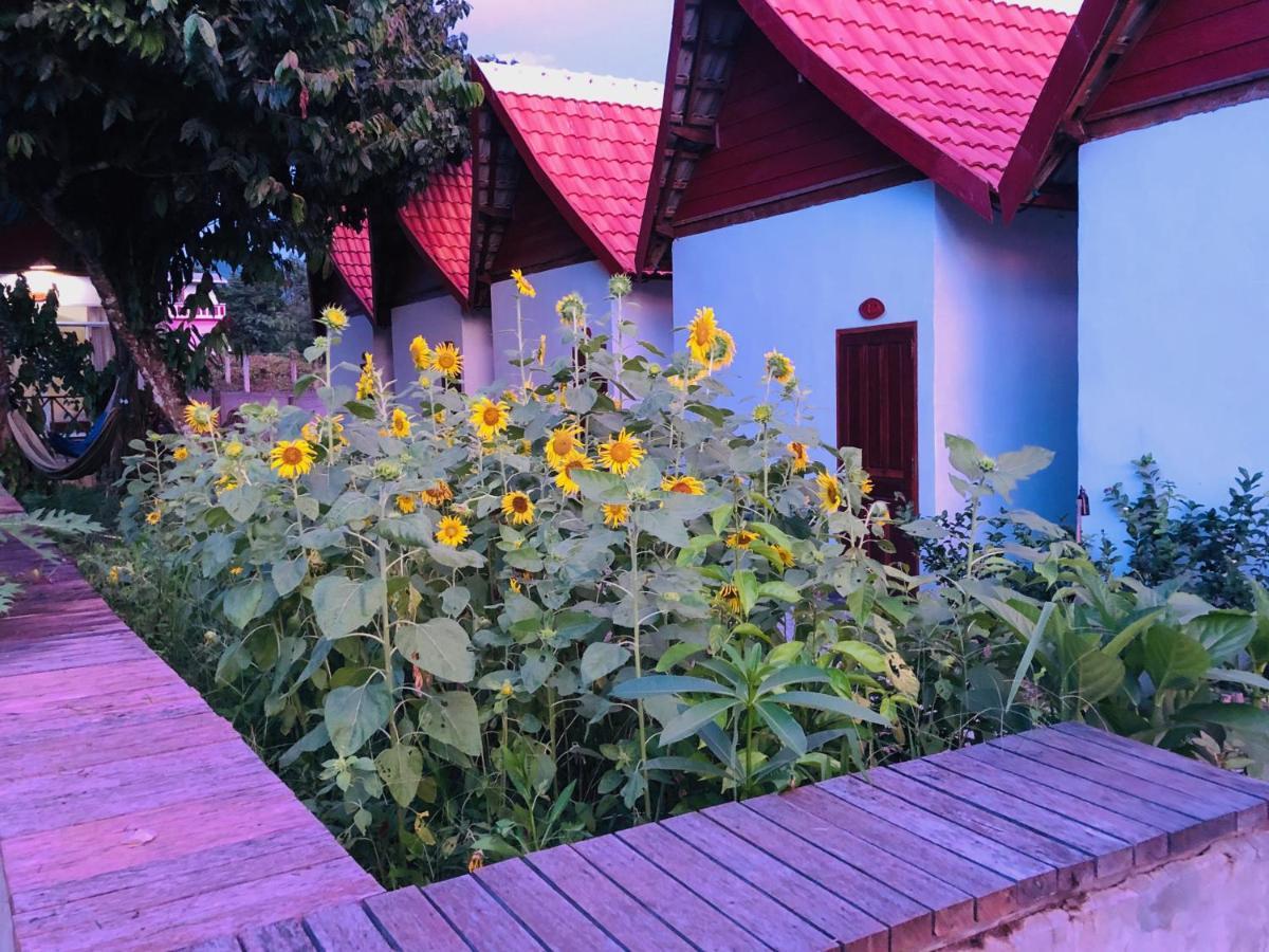 Jungle Paradise Vangvieng - Bungalows Vang Vieng Extérieur photo